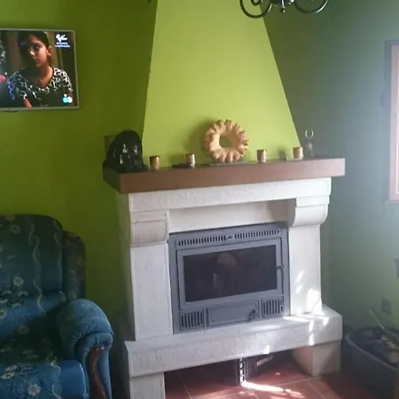 Casa De 3 En Trescares, Con Magnificas Vistas A Las Montanas Y J...